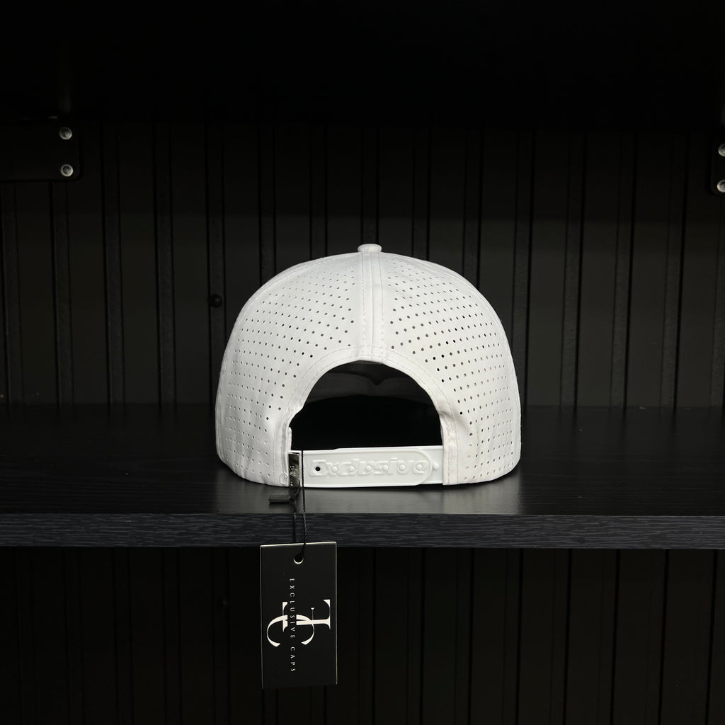 Dios por delante Gold Plate SnapBack Hat