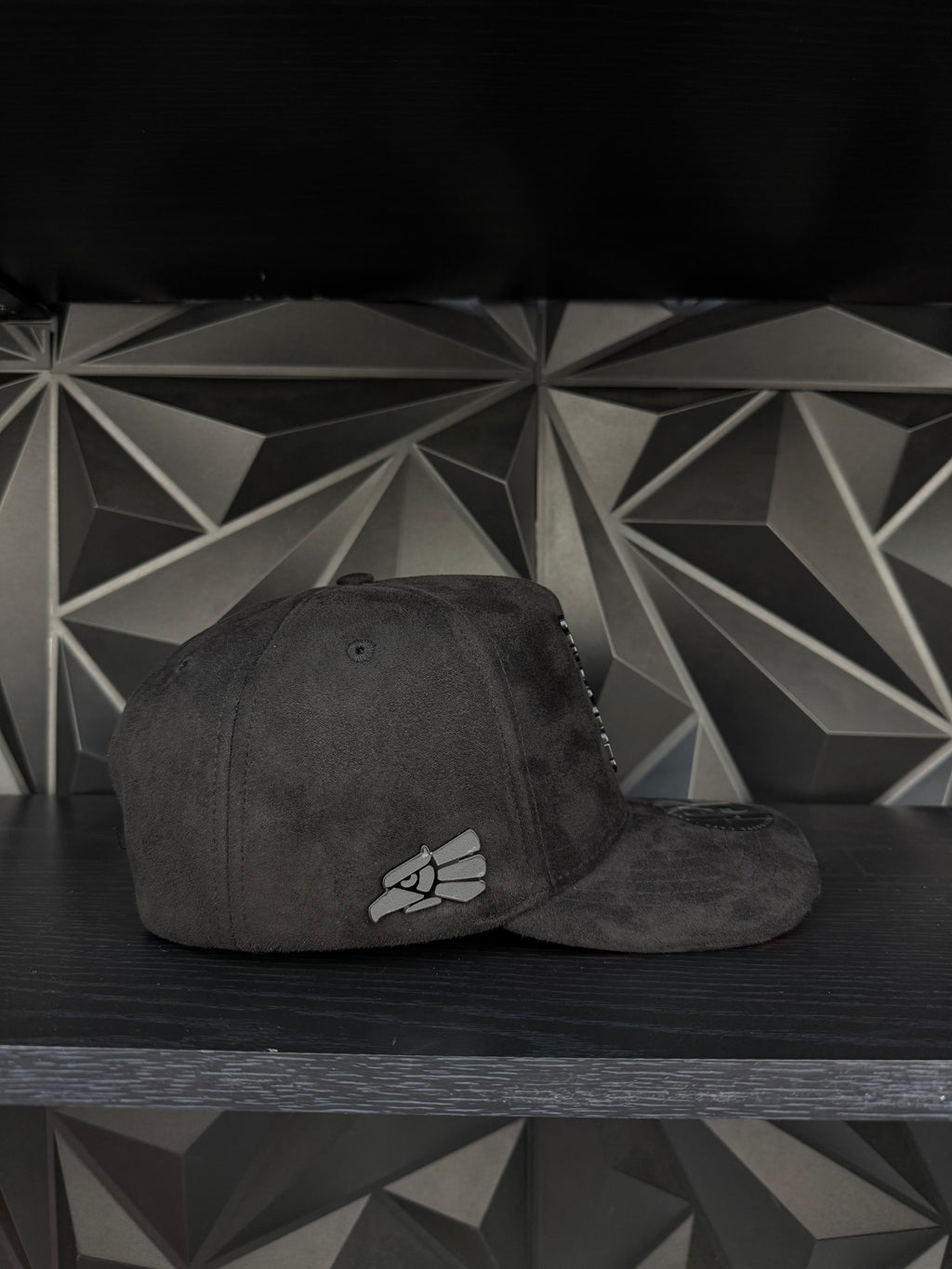 Tamaulipas México SnapBack hat-black/red suede