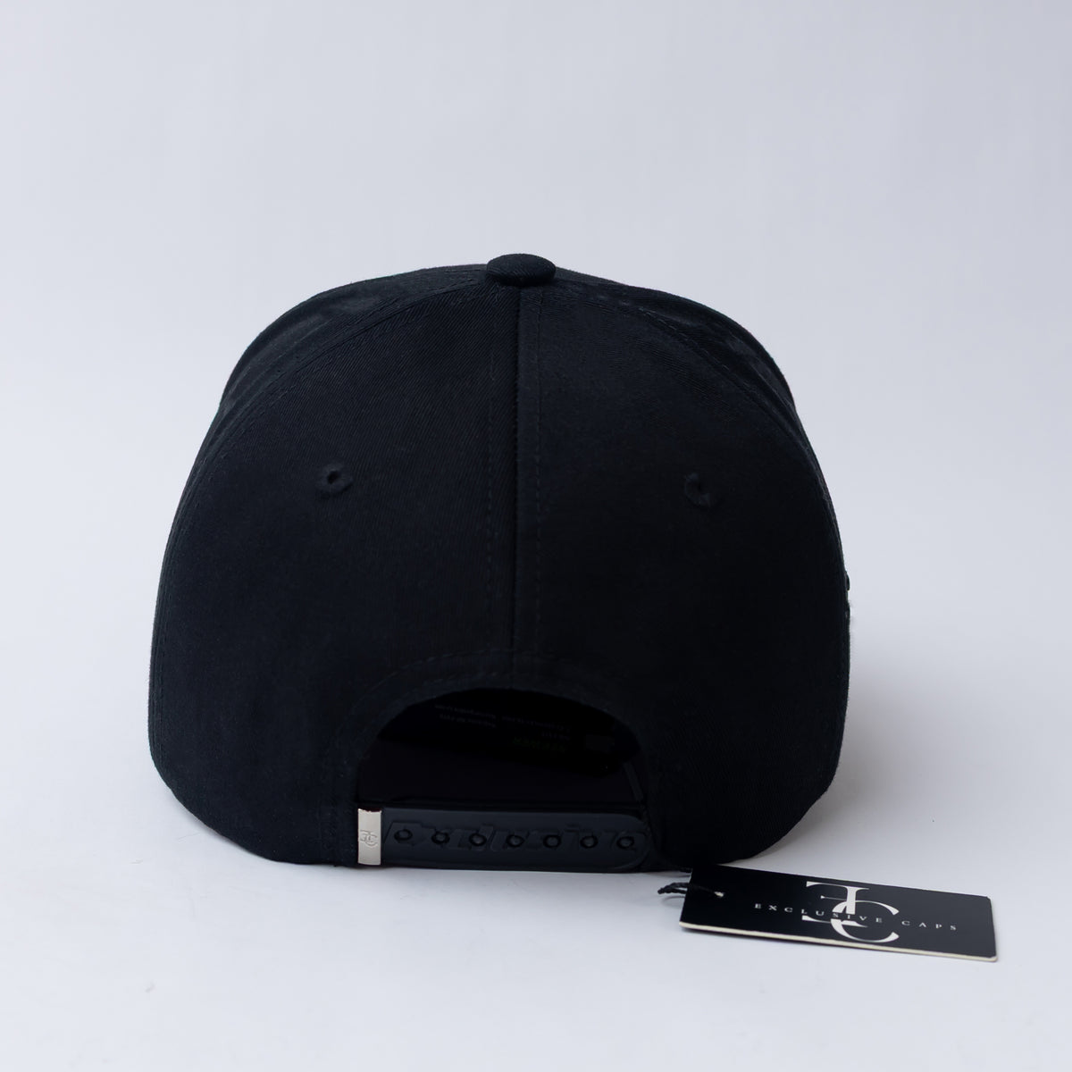 Black Panther Placa Snapback Hat