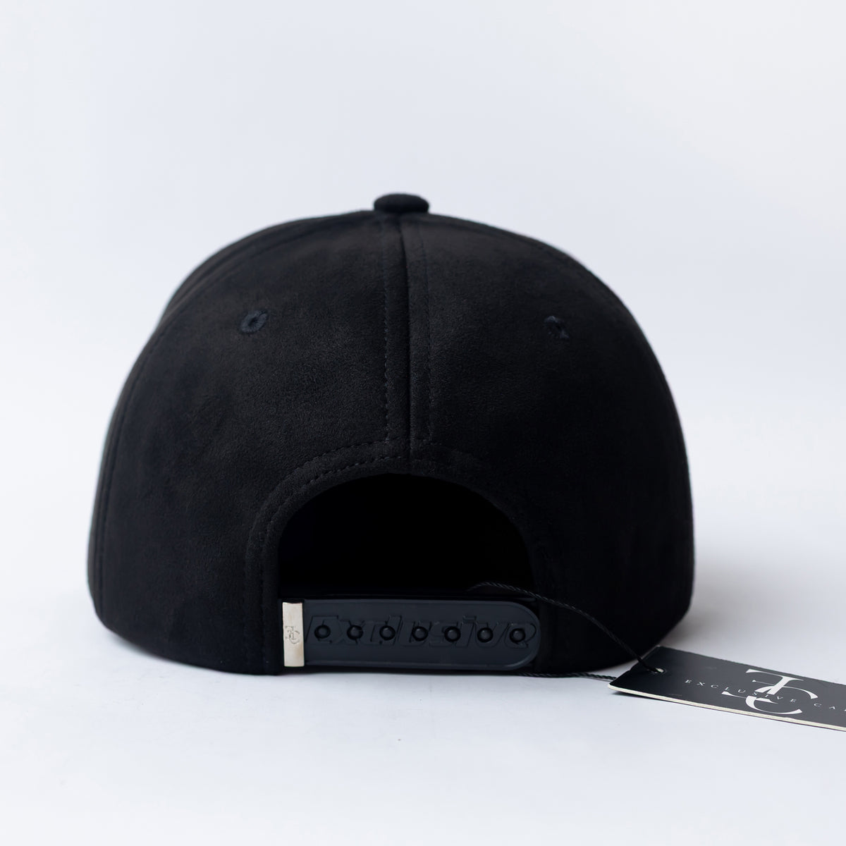 CT Nata Cano Snapback — Negro/Rojo Gamuza