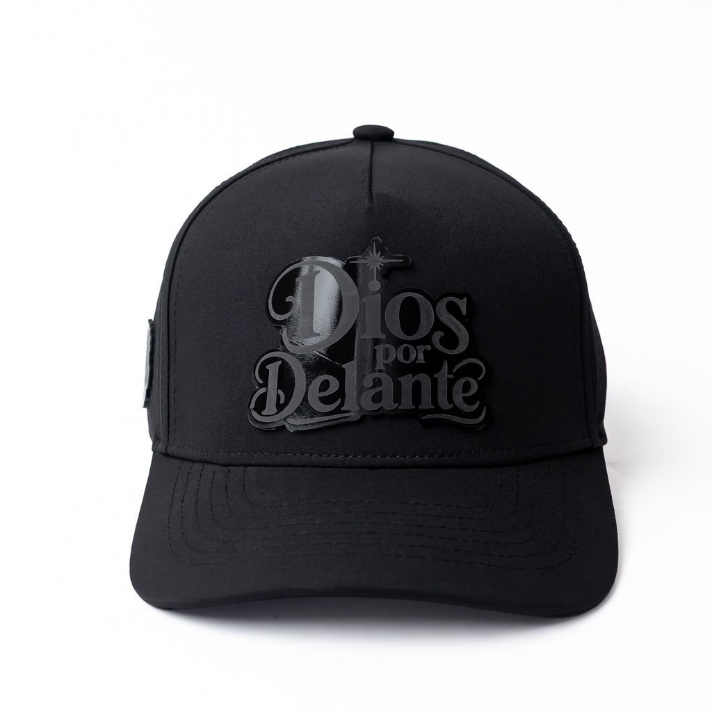 Dios por Delante Placa Snapback Hat