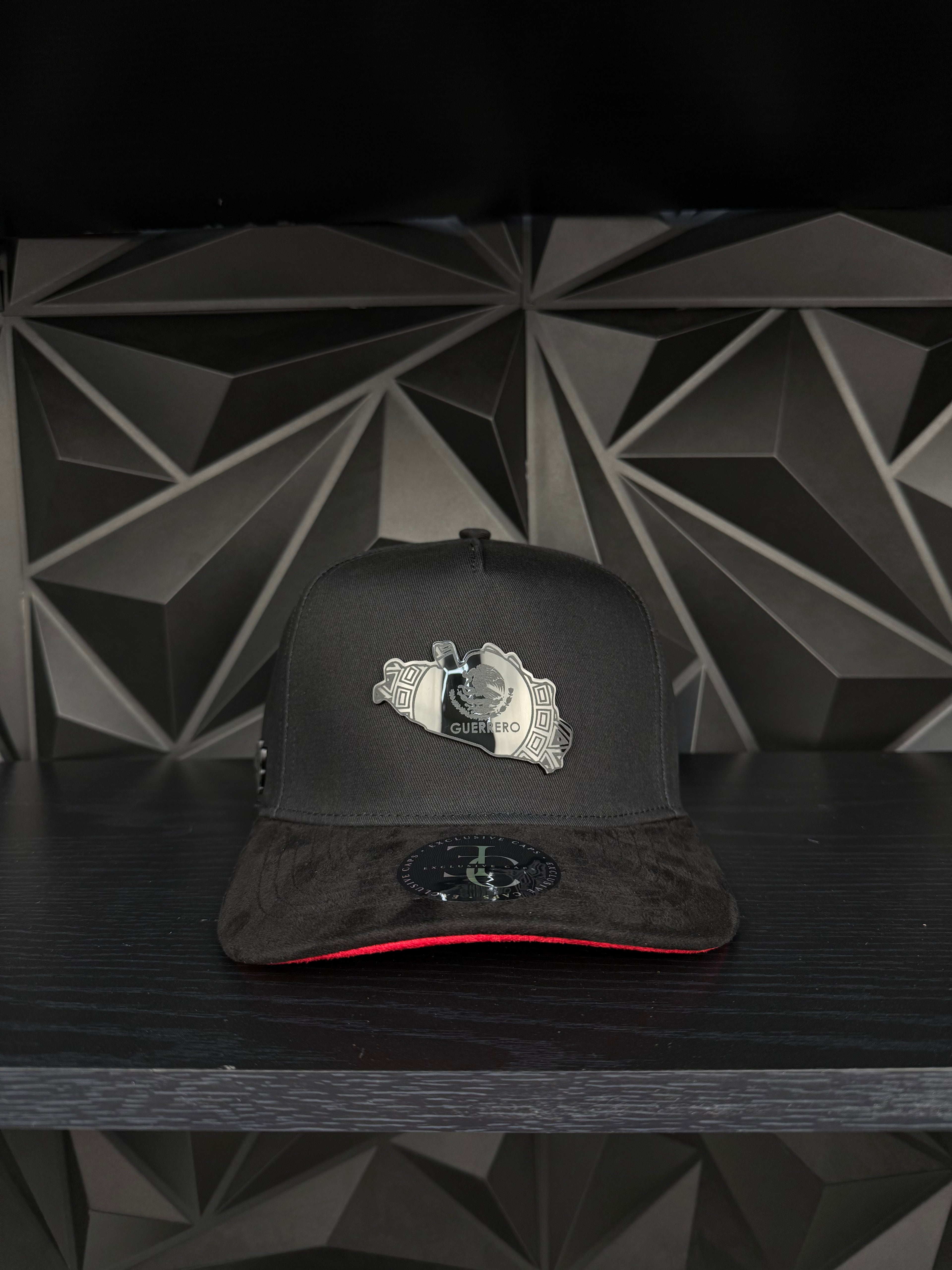 Guerrero México SnapBack Gorra-negra/roja Gamuza visera
