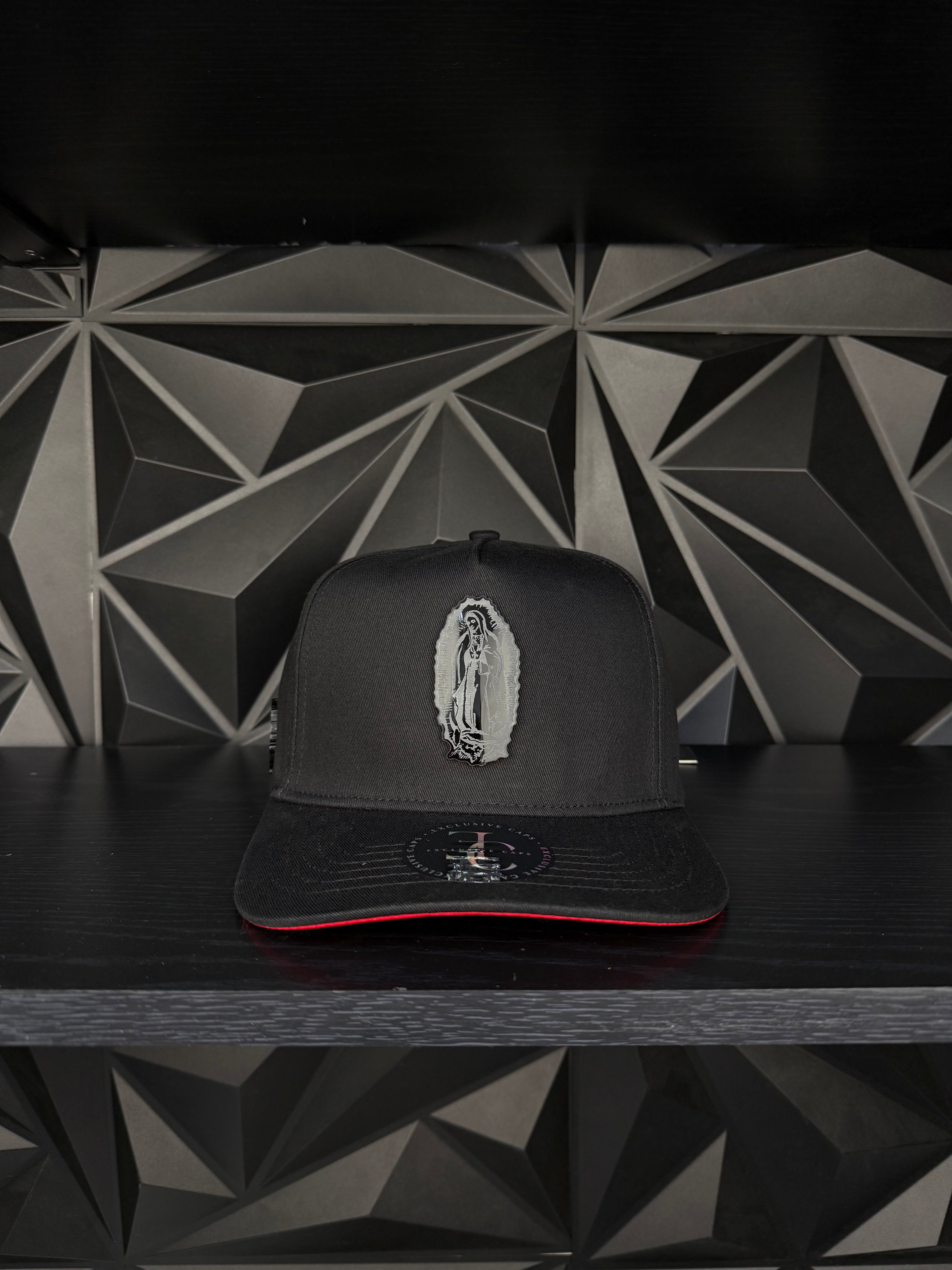 Virgen de Guadalupe SnapBack hat-black/red