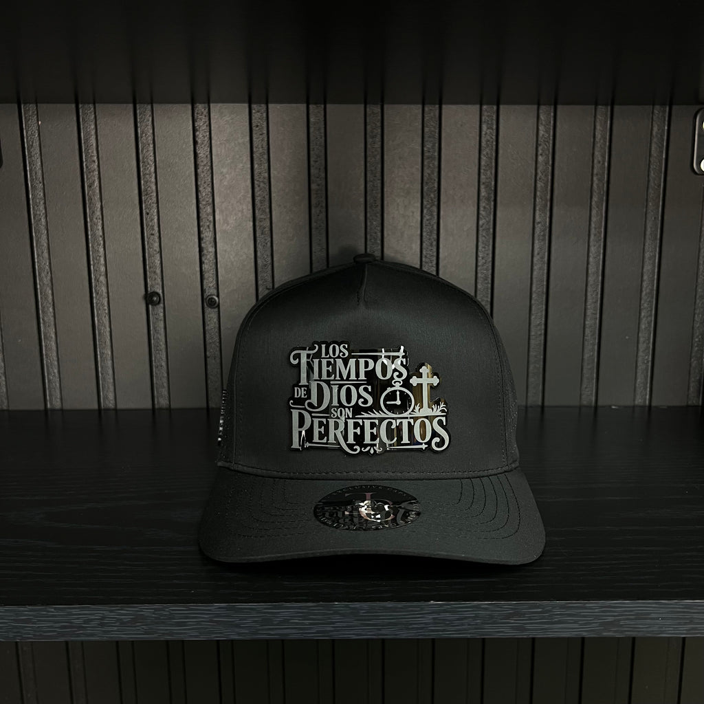Los tiempos de Dios son Perfectos SnapBack hat-
