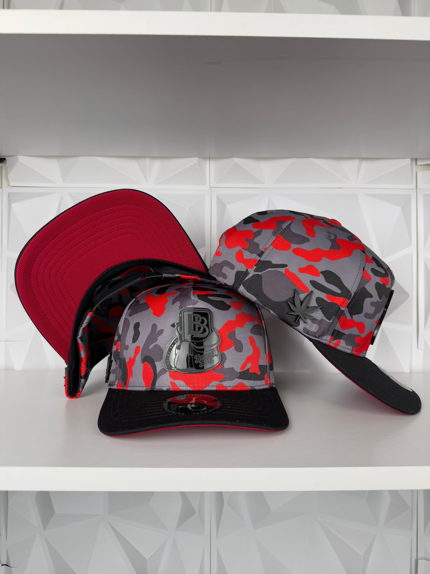 Backpack boyz SnapBack hat-burgundy camo