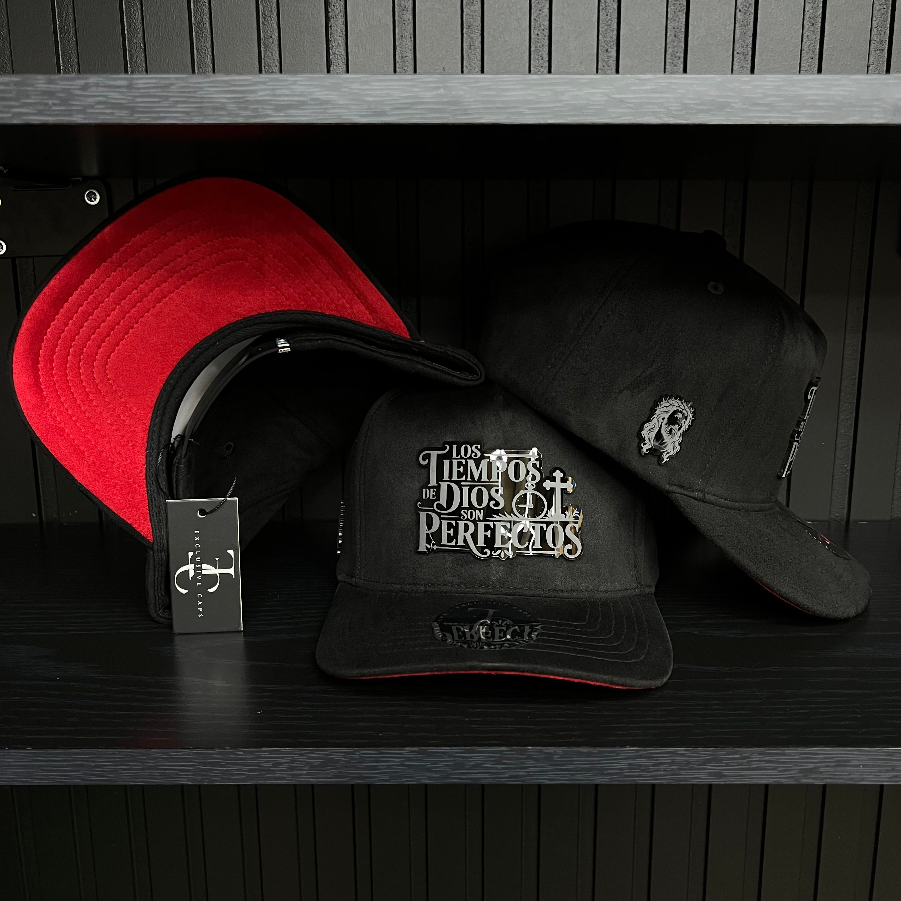 Los tiempos de Dios son Perfectos SnapBack hat-