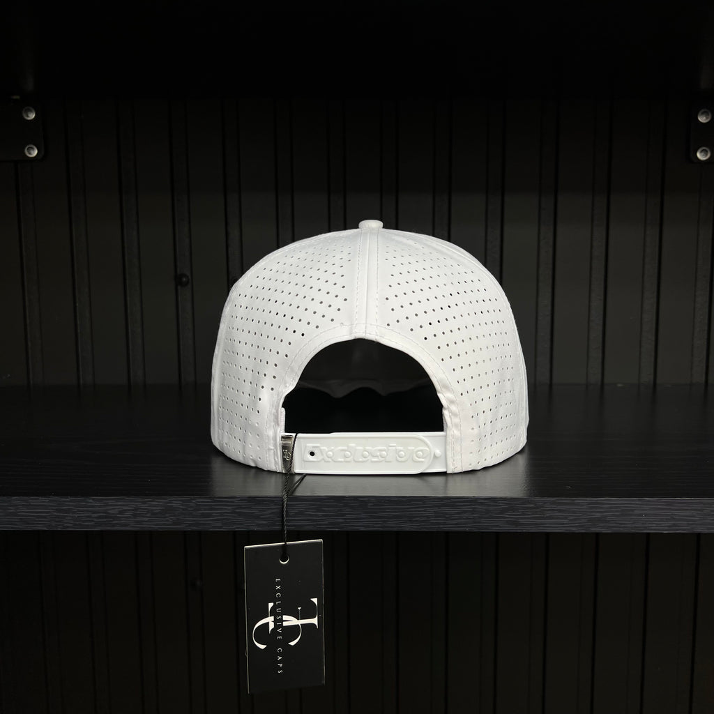 Los tiempos de Dios Gold Plate SnapBack hat
