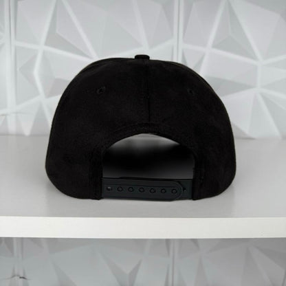 Trébol SnapBack hat-black suede