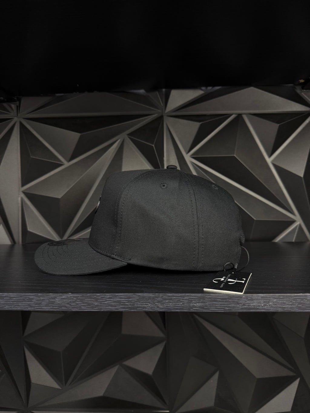 Gold Sombrero Placa SnapBack Gorra-Negra