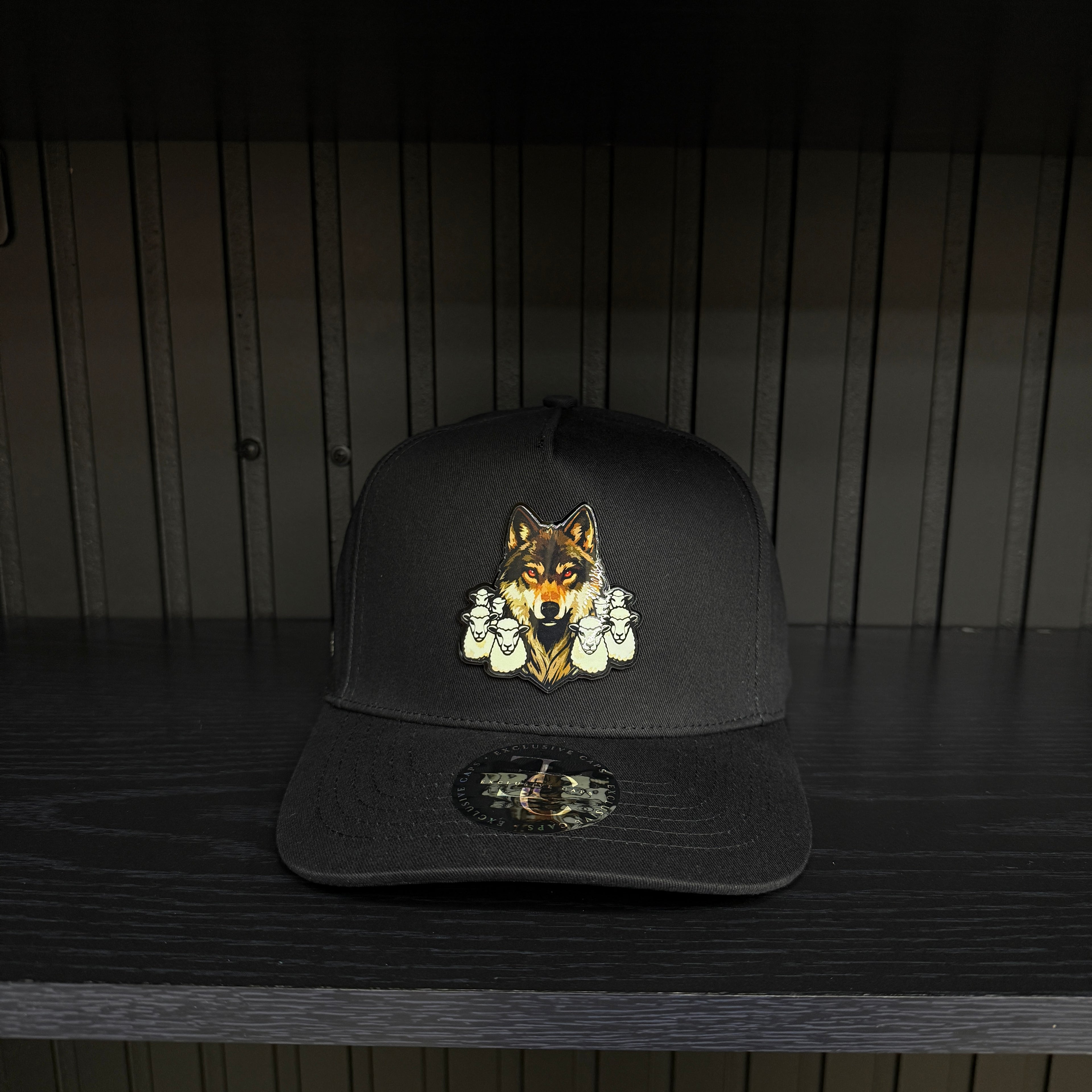 Exclusive Caps El Malo del cuento color plate SnapBack Hat-