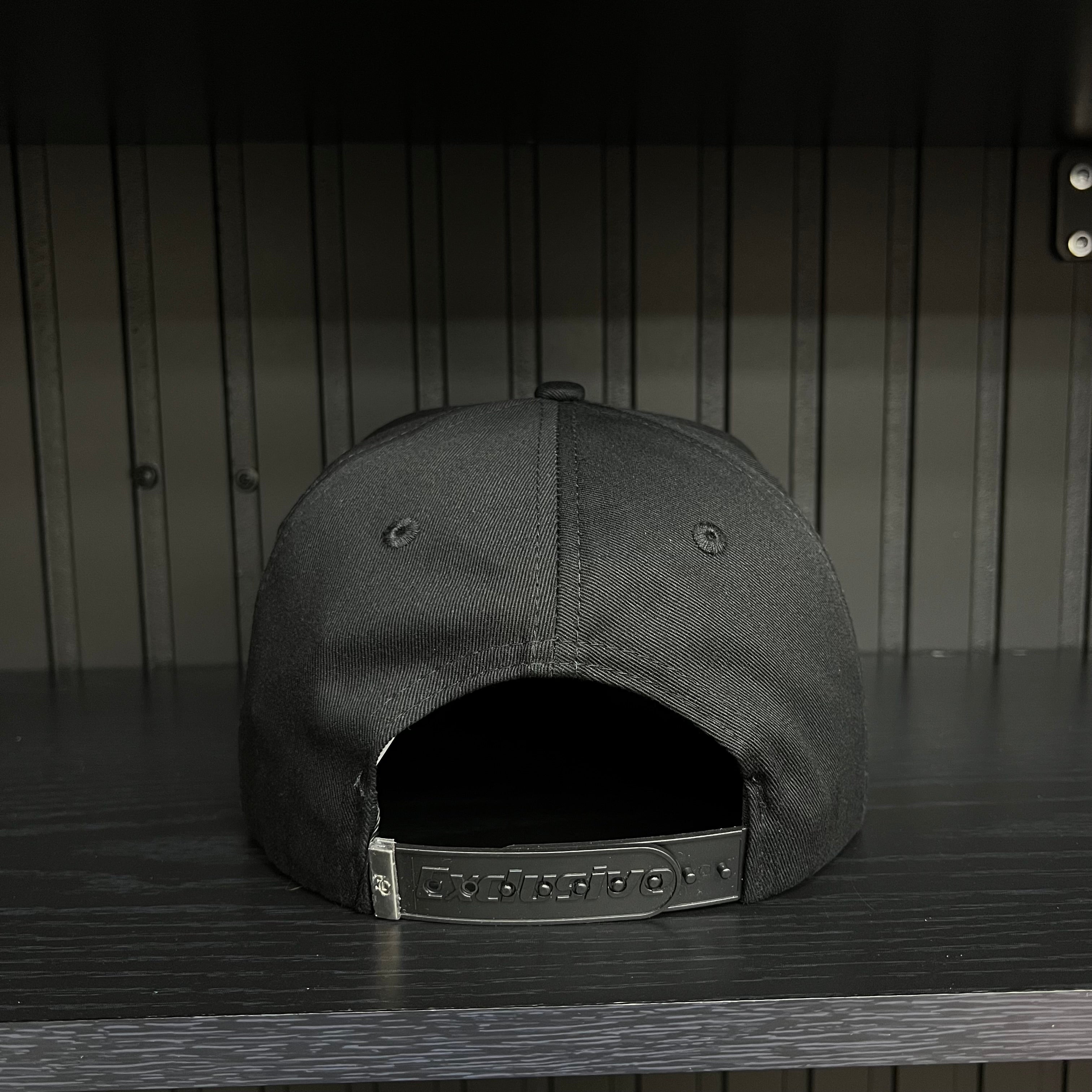 Exclusive Zacatecas Private Flight SnapBack Hat - Black/Red Cotton Cap
