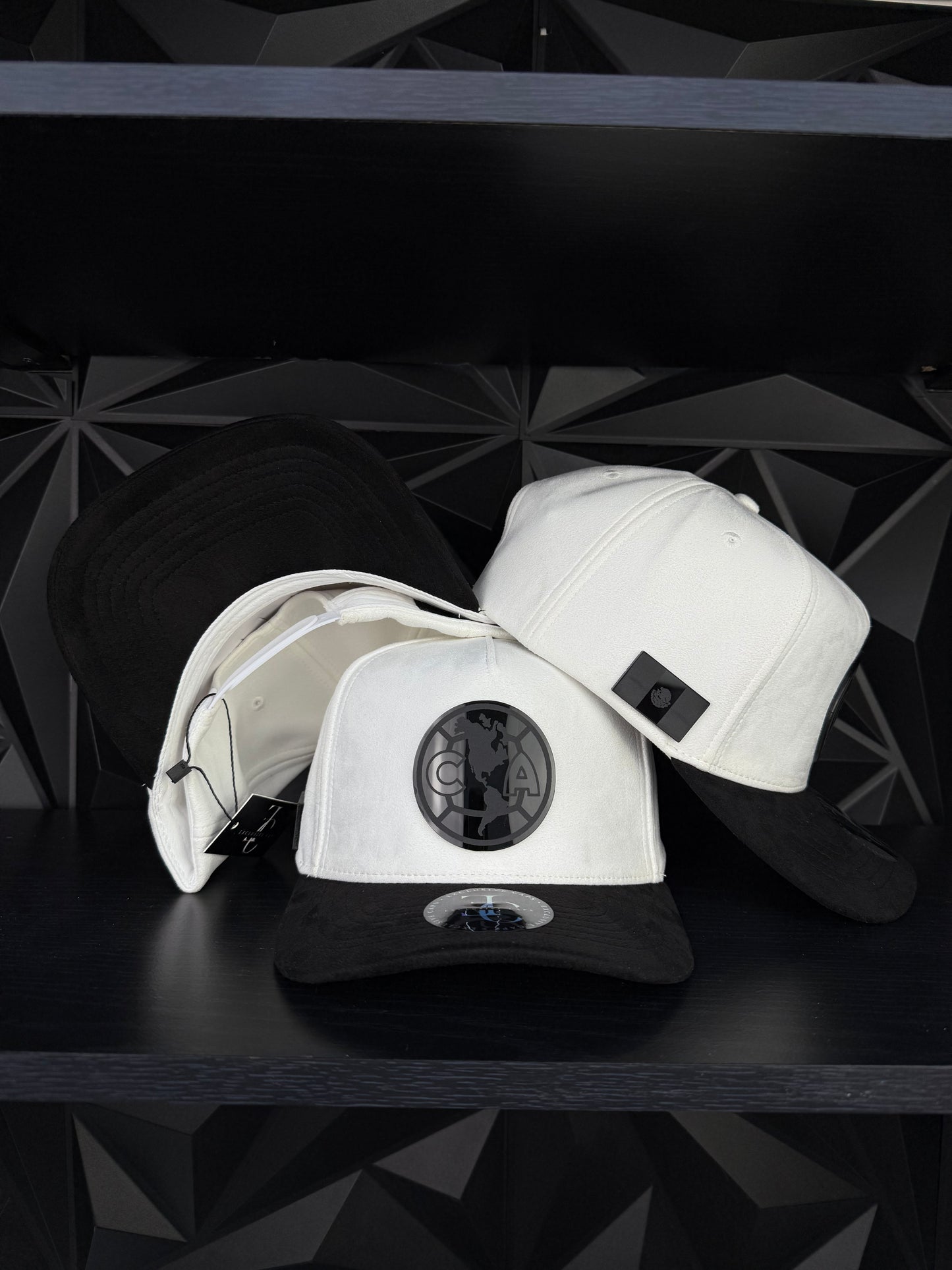 América SnapBack hat-White/black