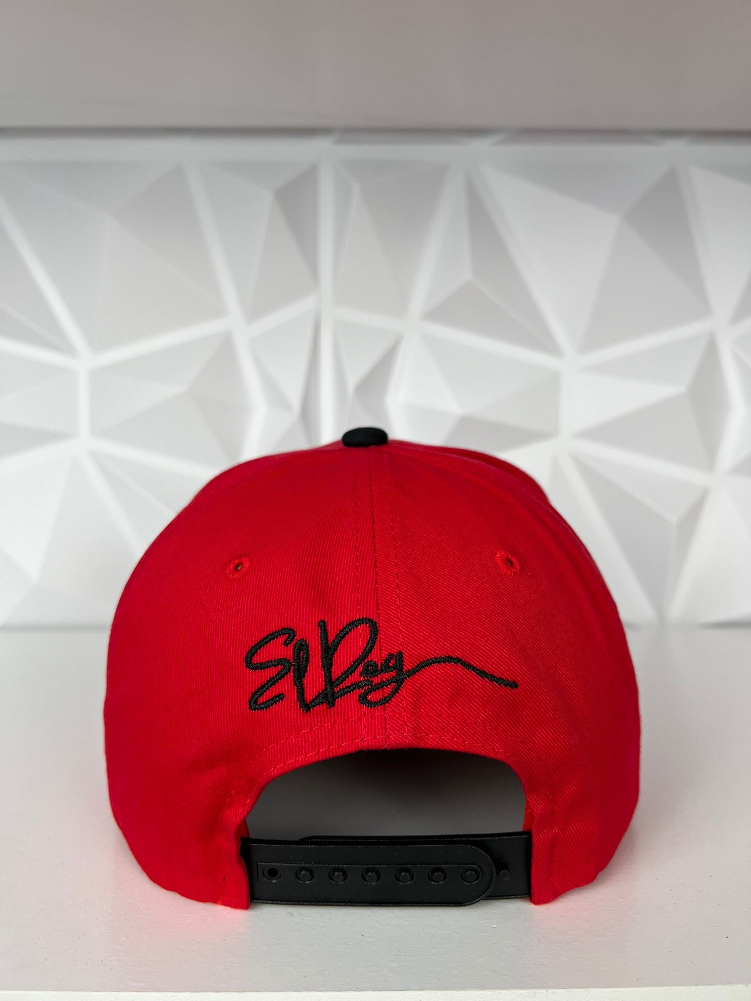 El Rey SnapBack gorra- roja/negra