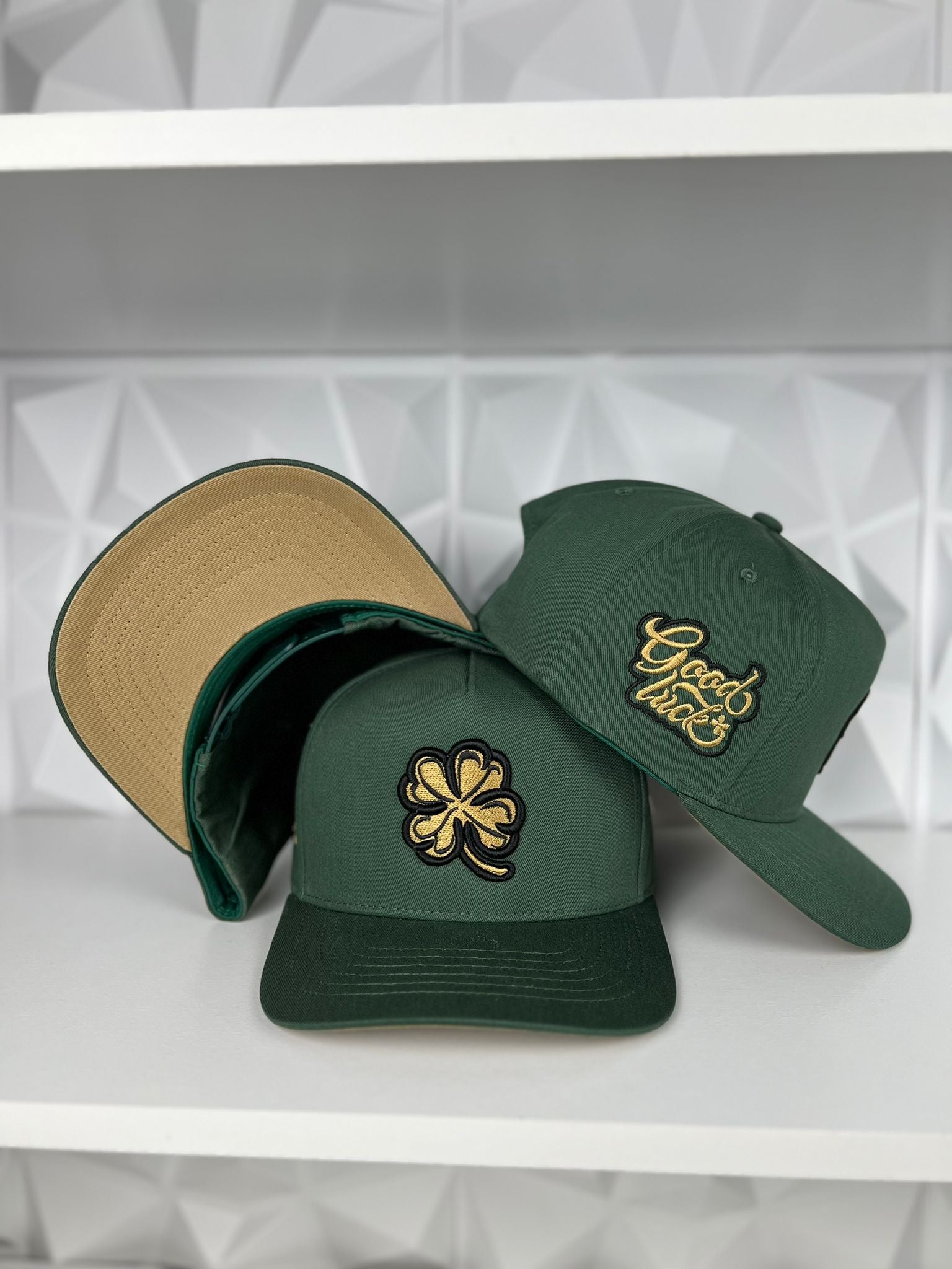 Trébol Dorado SnapBack gorra- verde