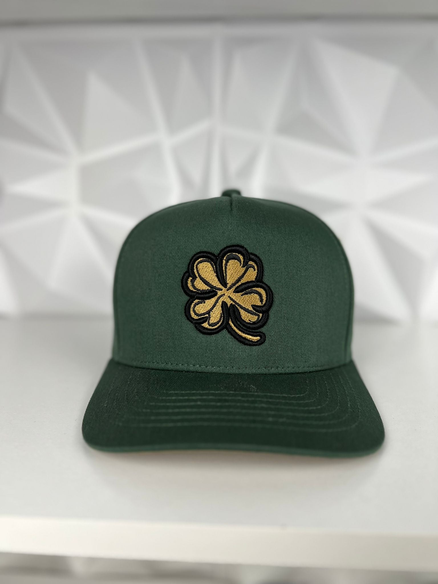 Trébol Dorado SnapBack gorra- verde