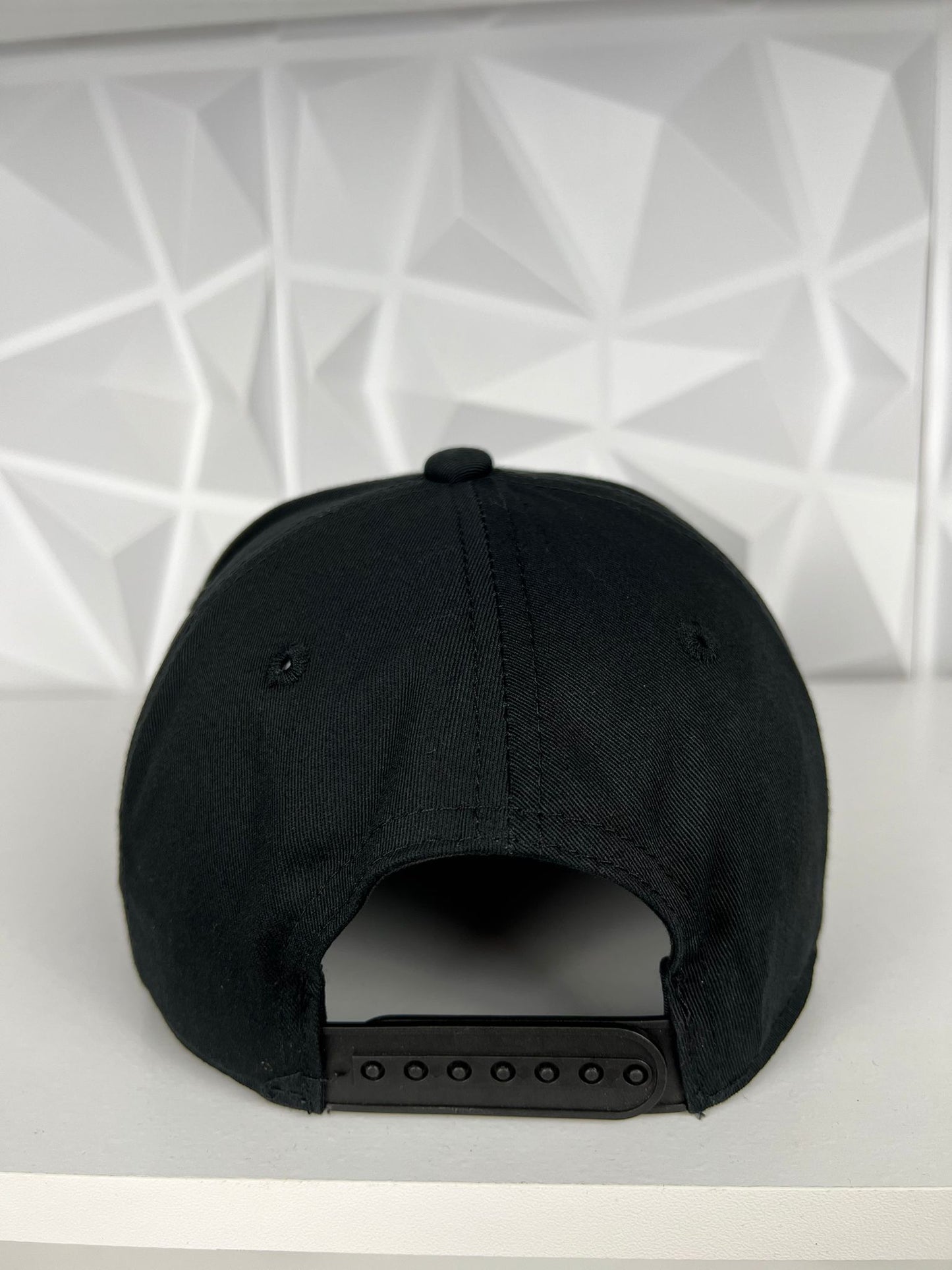 Sombreriza SnapBack gorra- negra/ roja