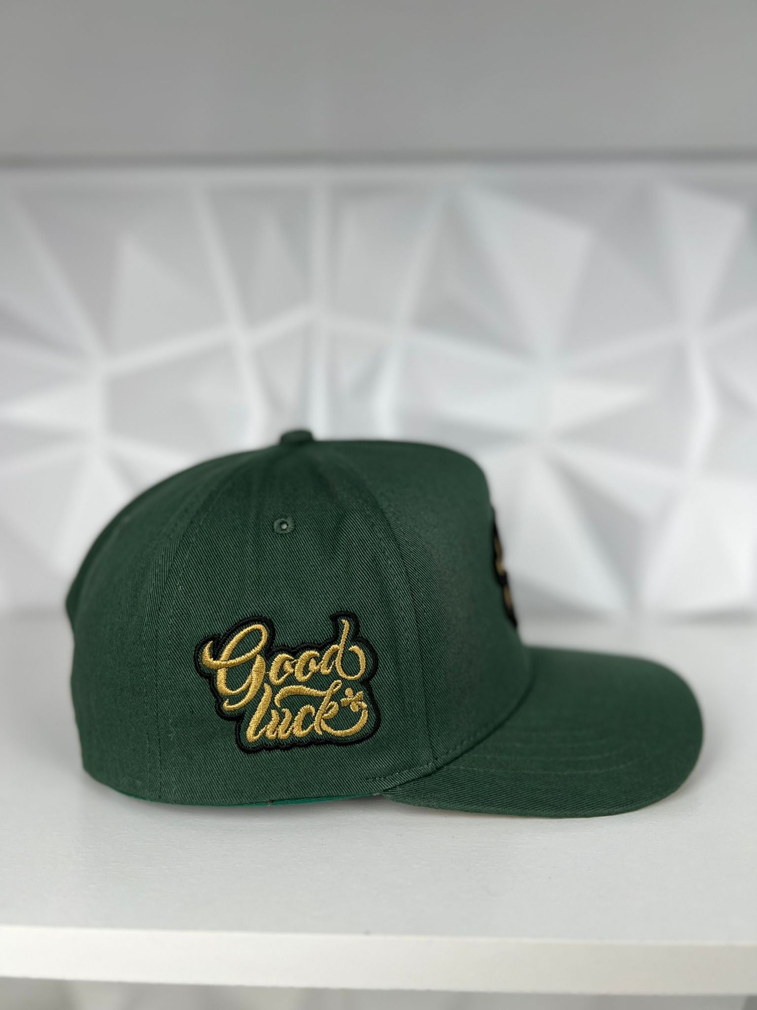 Trébol Dorado SnapBack gorra- verde