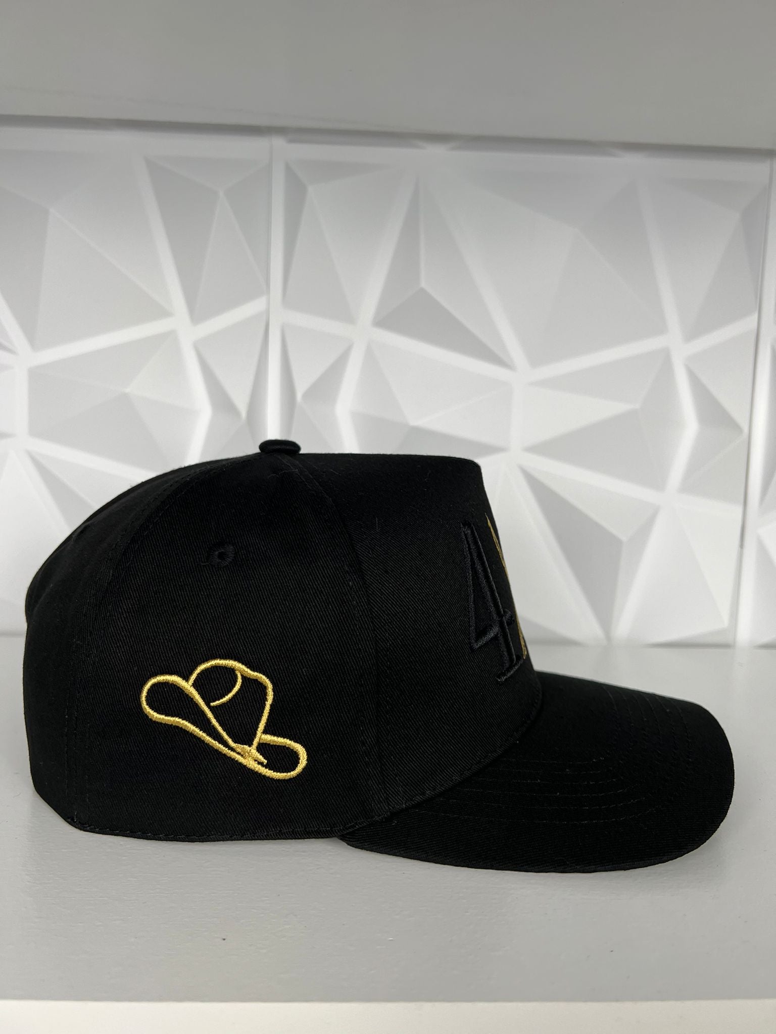4X1 SnapBack Gorra- Negra